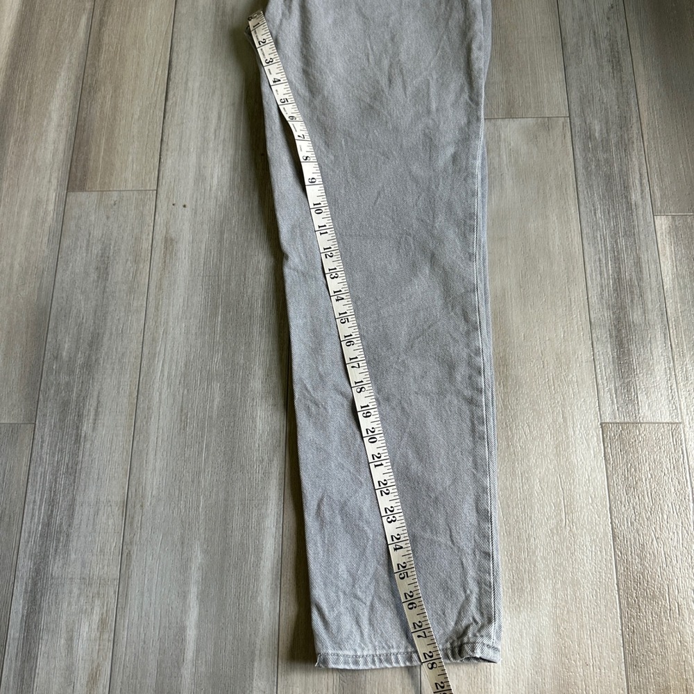 Madewell Straight Leg Jeans in Light Gray - Picture 10 of 10
